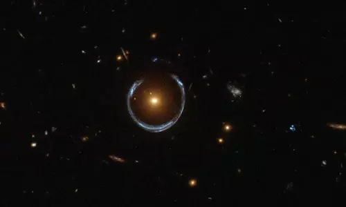 SCIENCE: कॉस्मिक हॉर्सशू में 36 अरब सूर्यों के आकार का ब्लैक होल होने की सम्भावना