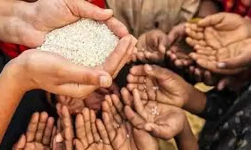 Jaipur: खाद्य सुरक्षा सूची से हटाई गईं 23 हजार से अधिक यूनिट्स, 244 को नोटिस जारी Jaipur: खाद्य सुरक्षा सूची से हटाई गईं 23 हजार से अधिक यूनिट्स, 244 को नोटिस जारी