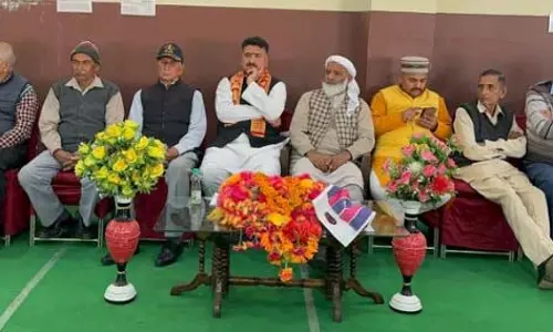 SRO-43 की ‘राजनीति’ नगरोटा के विकास को ठंडे बस्ते में डाल सकती है: Anil SRO-43 की ‘राजनीति’ नगरोटा के विकास को ठंडे बस्ते में डाल सकती है: Anil