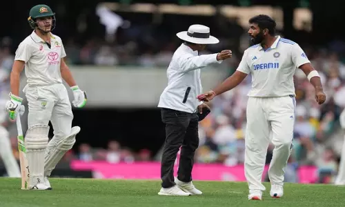 Jasprit Bumrah ने सैम कोंस्टास के साथ मैदान पर हुई नोकझोंक के बारे में मजेदार बातें बताईं Jasprit Bumrah ने सैम कोंस्टास के साथ मैदान पर हुई नोकझोंक के बारे में मजेदार बातें बताईं