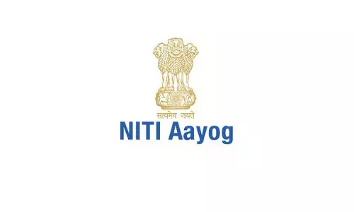नीति आयोग की रिपोर्ट से पता चलता है कि महिला उधारकर्ताओं में 42% वार्षिक वृद्धि हुई