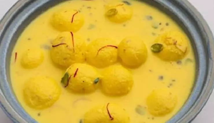 Rasmalai: फटे हुए दूध से तैयार हो सकती है स्वादिष्ट रसमलाई Rasmalai: फटे हुए दूध से तैयार हो सकती है स्वादिष्ट रसमलाई