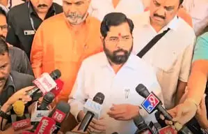 औरंगजेब पर अबू आजमी का बयान देशभक्ति के खिलाफ : एकनाथ शिंदे औरंगजेब पर अबू आजमी का बयान देशभक्ति के खिलाफ : एकनाथ शिंदे