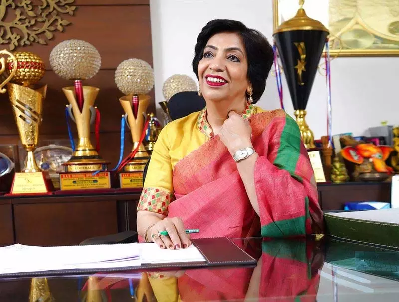 बच्चों में मूल्यों का संचार करने का दायित्व माता-पिता और शिक्षकों पर बच्चों में मूल्यों का संचार करने का दायित्व माता-पिता और शिक्षकों पर
