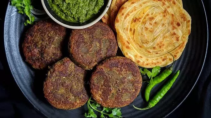 Iftar Recipe: रमजान में इफ्तार के लिए घर पर बनाएं स्वादिष्ट वेज कबाब, विधि है आसान Iftar Recipe: रमजान में इफ्तार के लिए घर पर बनाएं स्वादिष्ट वेज कबाब, विधि है आसान