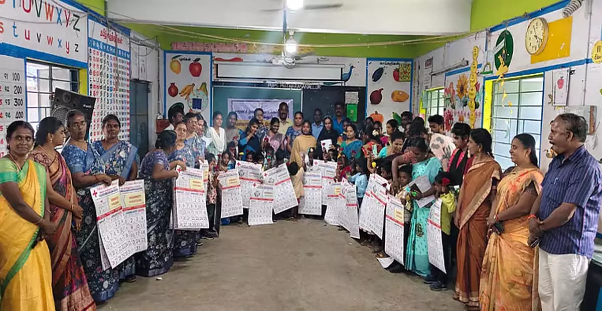 Tamil Nadu: मुथारासनल्लूर स्कूल में कक्षा 1 में छात्रों का नामांकन बढ़ा Tamil Nadu: मुथारासनल्लूर स्कूल में कक्षा 1 में छात्रों का नामांकन बढ़ा