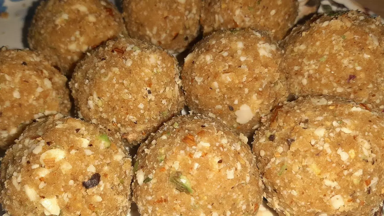 काजू लड्डू रेसिपी काजू लड्डू रेसिपी