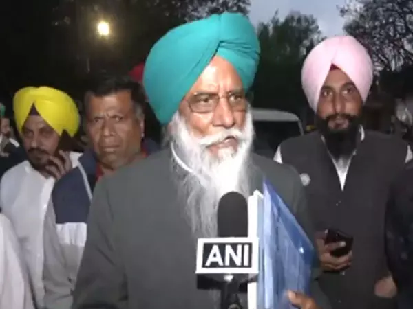 Punjab मुख्यमंत्री भगवंत मान बैठक के दौरान गुस्सा हो गए Punjab मुख्यमंत्री भगवंत मान बैठक के दौरान गुस्सा हो गए