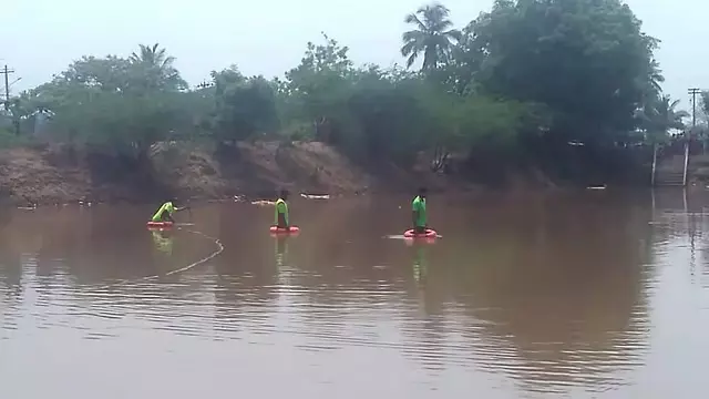 Maharashtra: गोदावरी नदी में नाव पलटी, दो मरे Maharashtra: गोदावरी नदी में नाव पलटी, दो मरे