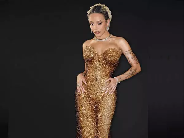 Doja Cat ने ऑस्कर प्रदर्शन की आलोचना को संबोधित किया Doja Cat ने ऑस्कर प्रदर्शन की आलोचना को संबोधित किया