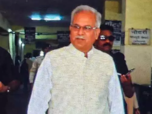 भूपेश बघेल रायपुर कोर्ट में मौजूद, सेक्स सीडी कांड में पेश हो रहे भूपेश बघेल रायपुर कोर्ट में मौजूद, सेक्स सीडी कांड में पेश हो रहे