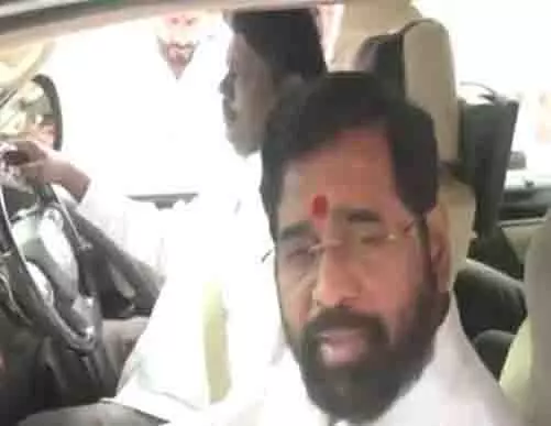 Eknath Shinde ने औरंगजेब की प्रशंसा करने पर अबू आज़मी के खिलाफ देशद्रोह का मामला दर्ज करने की मांग की Eknath Shinde ने औरंगजेब की प्रशंसा करने पर अबू आज़मी के खिलाफ देशद्रोह का मामला दर्ज करने की मांग की