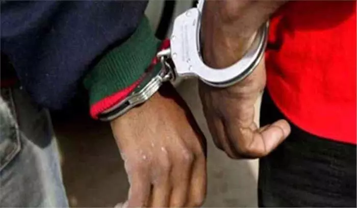 Giridih: बेंगाबाद में मारपीट मामले के 2 आरोपी गिरफ्तार Giridih: बेंगाबाद में मारपीट मामले के 2 आरोपी गिरफ्तार