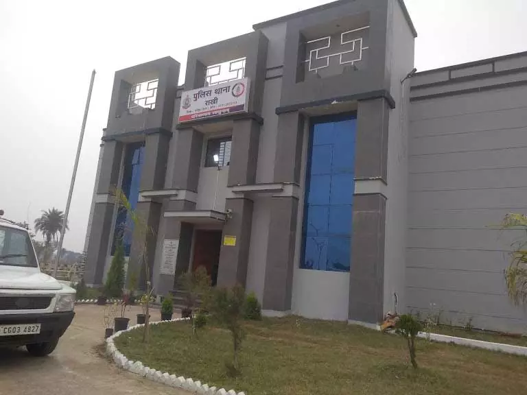 CG BREAKING: शिक्षकों के फर्जी ट्रांसफर मामलें में FIR दर्ज CG BREAKING: शिक्षकों के फर्जी ट्रांसफर मामलें में FIR दर्ज