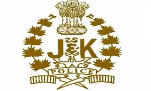 शोपियां में पुलिस ने आतंकवादी सहयोगी की संपत्ति जब्त की