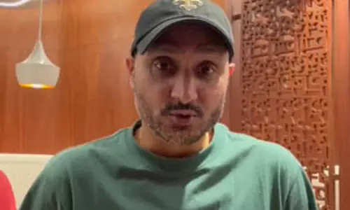 रोहित शर्मा के बारे में बात करने का किसी को अधिकार नहीं, कांग्रेस नेता शमा मोहम्मद पर भड़के हरभजन सिंह
