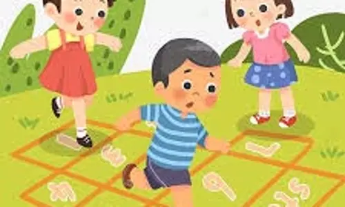 MP News: घर के बाहर खेल रहे चार बच्चों की चोरी से दहशत