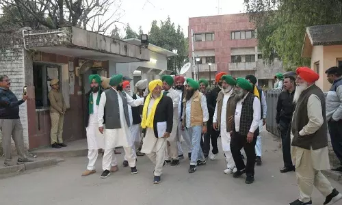 पंजाब के सीएम मान ने किसान नेताओं के साथ बैठक से वॉकआउट किया