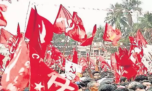 Kerala: राजेश, शशि और सीमा को सीपीएम राज्य सचिवालय में शामिल किए जाने की संभावना Kerala: राजेश, शशि और सीमा को सीपीएम राज्य सचिवालय में शामिल किए जाने की संभावना
