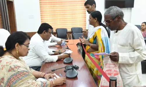सफाई कर्मचारी परेशान, तीन महीने में एक बार मिल रहा वेतन