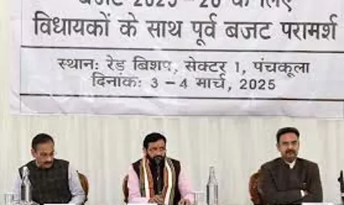 Haryana CM ने समावेशी विकास के लिए विधायकों के साथ बजट पूर्व चर्चा की