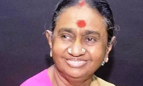 CM Stalins की मां दयालु अम्माल अस्पताल में भर्ती CM Stalins की मां दयालु अम्माल अस्पताल में भर्ती