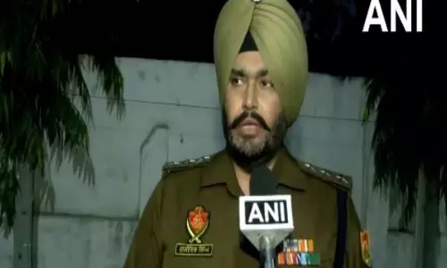 BSF कर्मियों ने पाकिस्तान की ओर से भारत की सीमा में घुस रहे एक व्यक्ति को मार गिराया, DSP ने कहा