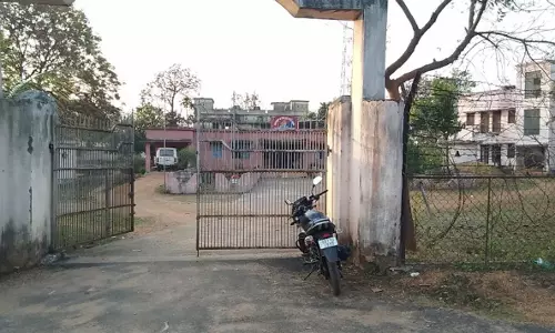 Odisha: व्यक्ति ने अपने पिता का सिर कलम कर दिया कटे सिर के साथ पुलिस स्टेशन में आत्मसमर्पण कर दिया Odisha: व्यक्ति ने अपने पिता का सिर कलम कर दिया कटे सिर के साथ पुलिस स्टेशन में आत्मसमर्पण कर दिया