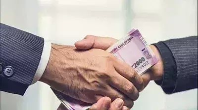 Basti: रिश्वत के आधार पर फर्जी आय प्रमाण पत्र जारी करने का मामला सामने आया Basti: रिश्वत के आधार पर फर्जी आय प्रमाण पत्र जारी करने का मामला सामने आया