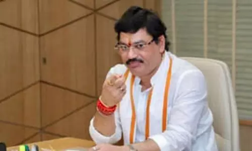 महाराष्ट्र : धनंजय मुंडे ने अपने पद से दिया इस्तीफा, मुख्यमंत्री देवेंद्र फडणवीस ने किया मंजूर महाराष्ट्र : धनंजय मुंडे ने अपने पद से दिया इस्तीफा, मुख्यमंत्री देवेंद्र फडणवीस ने किया मंजूर