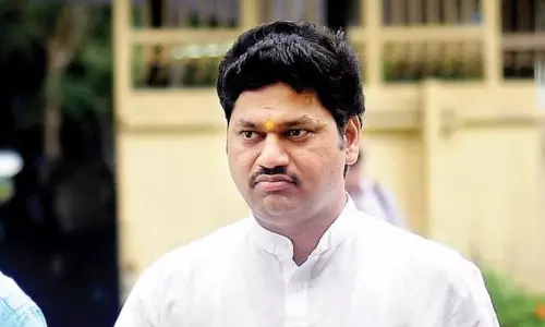 Murder case: महाराष्ट्र के मंत्री ने इस्तीफा दिया Murder case: महाराष्ट्र के मंत्री ने इस्तीफा दिया