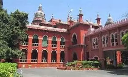 ऋण न चुकाने के मामले में हाईकोर्ट ने शिवाजी के घर की कुर्की का आदेश दिया
