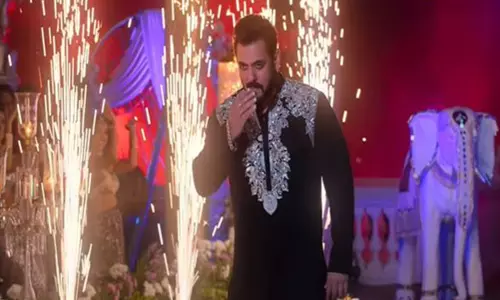 सलमान -रश्मिका ने सिकंदर के Zohra Jabeen टीजर में डांस फ्लोर पर आग लगा दी
