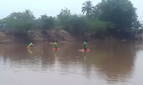 Maharashtra: गोदावरी नदी में नाव पलटी, दो मरे