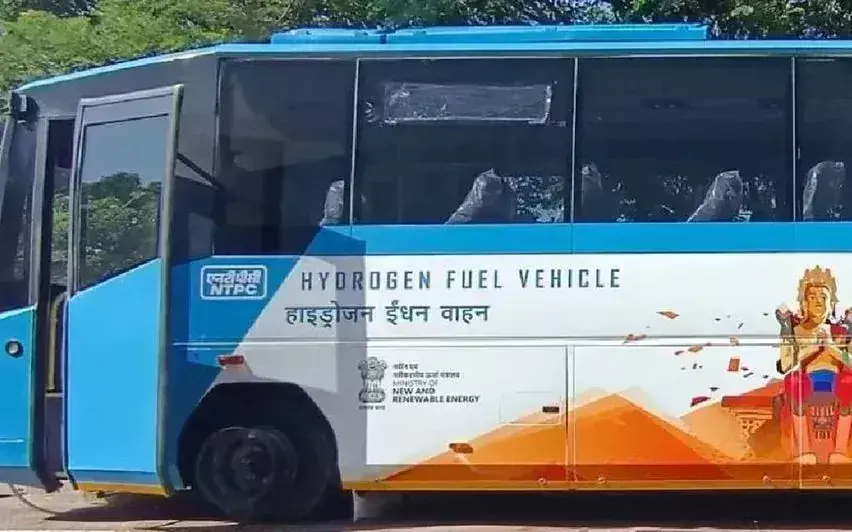 Kerala की सड़कों पर हाइड्रोजन से चलने वाली बसें दौड़ेंगी Kerala की सड़कों पर हाइड्रोजन से चलने वाली बसें दौड़ेंगी