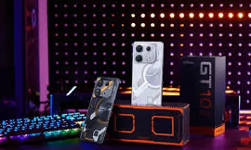 Infinix लॉन्च करने जा रहा है दो अनोखे फोन, बदलेगा रंग चलेगा सोलर पावर से Infinix लॉन्च करने जा रहा है दो अनोखे फोन, बदलेगा रंग चलेगा सोलर पावर से