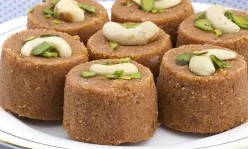 काबुली पिन्नी रेसिपी