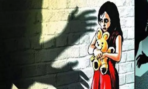 Telangana: निःसंतान महिला की हताशा ने अवैध गोद लेने के रैकेट को जन्म दिया