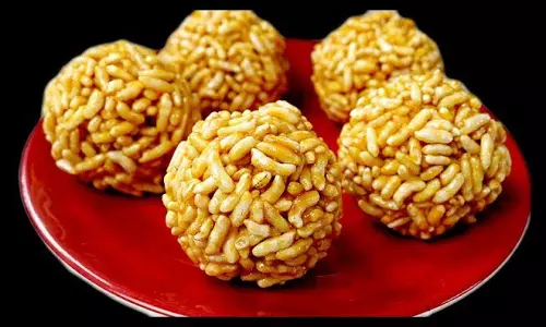 मुरमुरा लड्डू रेसिपी मुरमुरा लड्डू रेसिपी