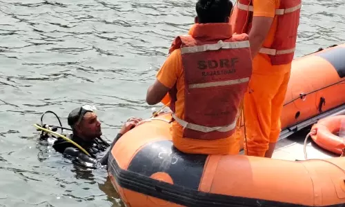 SDRF - NDRF की टीम ने नदी में डूबे व्यक्ति के शव को किया  बरामद