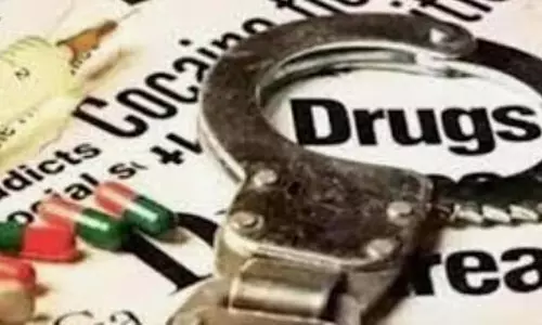 Goa पुलिस के एंटी-नारकोटिक्स सेल ने 15 लाख रुपये के गांजे के साथ दो लोगों को गिरफ्तार किया Goa पुलिस के एंटी-नारकोटिक्स सेल ने 15 लाख रुपये के गांजे के साथ दो लोगों को गिरफ्तार किया