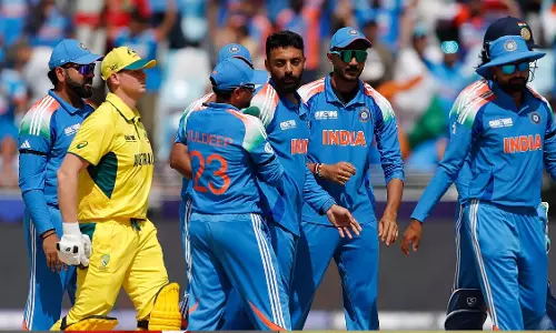 IND Vs AUS LIVE SCORE: ऑस्ट्रेलिया ने खोए 6 विकेट, जाने अब तक का स्कोर IND Vs AUS LIVE SCORE: ऑस्ट्रेलिया ने खोए 6 विकेट, जाने अब तक का स्कोर