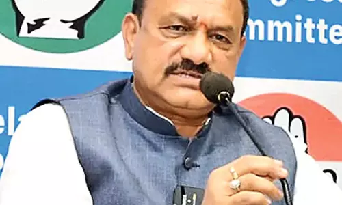 भाजपा और किशन रेड्डी हर कदम पर तेलंगाना के विकास में बाधा डाल रहे : Mahesh Kumar Goud भाजपा और किशन रेड्डी हर कदम पर तेलंगाना के विकास में बाधा डाल रहे : Mahesh Kumar Goud