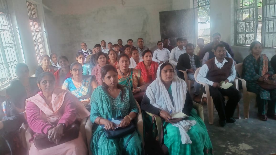 तमकुही BRC में शिक्षकों का 5 दिवसीय प्रशिक्षण  शुरू