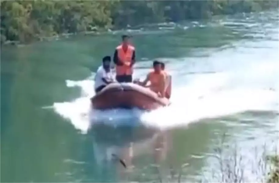 Haryana: पिता ने बच्ची को नहर में फेंका Haryana: पिता ने बच्ची को नहर में फेंका