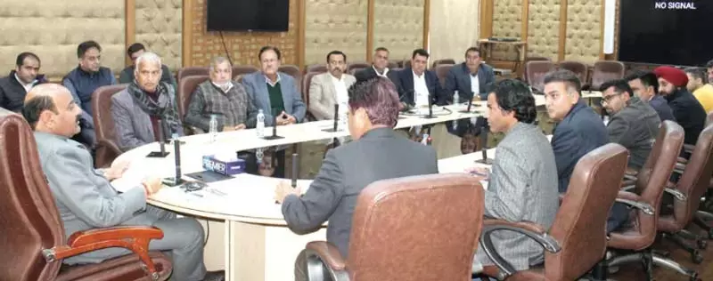 जम्मू-कश्मीर में स्वास्थ्य बुनियादी ढांचे को उन्नत करने के लिए प्रतिबद्ध: Deputy CM जम्मू-कश्मीर में स्वास्थ्य बुनियादी ढांचे को उन्नत करने के लिए प्रतिबद्ध: Deputy CM