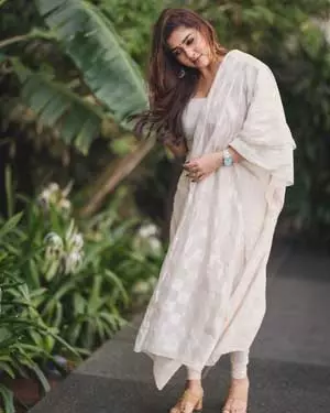 अभिनेत्री नयनतारा ने दर्शकों और मीडिया से की अपील, वे उन्हें सिर्फ नयनतारा कहें, लेडी सुपरस्टार नहीं अभिनेत्री नयनतारा ने दर्शकों और मीडिया से की अपील, वे उन्हें सिर्फ नयनतारा कहें, लेडी सुपरस्टार नहीं