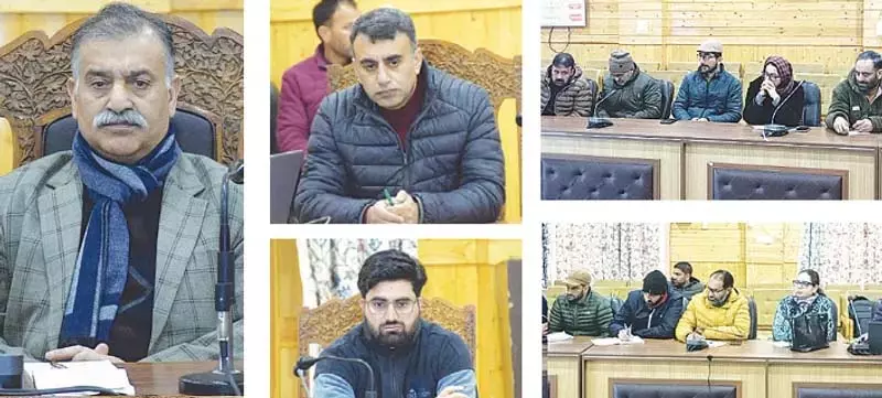 डीसी बांदीपोरा ने मिसन युवा के तहत एसबीडीयू, बीएचडी की भूमिका की समीक्षा की डीसी बांदीपोरा ने मिसन युवा के तहत एसबीडीयू, बीएचडी की भूमिका की समीक्षा की