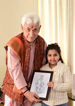 जम्मू : लेफ्टिनेंट गवर्नर मनोज सिन्हा ने राजभवन में युवा इन्फ्लुएंसर बेबी माहिरा टंडन से की मुलाकात जम्मू : लेफ्टिनेंट गवर्नर मनोज सिन्हा ने राजभवन में युवा इन्फ्लुएंसर बेबी माहिरा टंडन से की मुलाकात