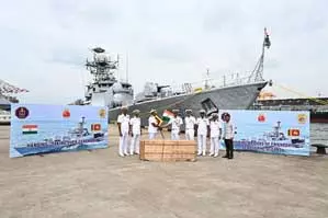 श्रीलंका में भारतीय युद्धपोत, रक्षा और समुद्री संबंधों को बेहतर बनाने पर जोर श्रीलंका में भारतीय युद्धपोत, रक्षा और समुद्री संबंधों को बेहतर बनाने पर जोर